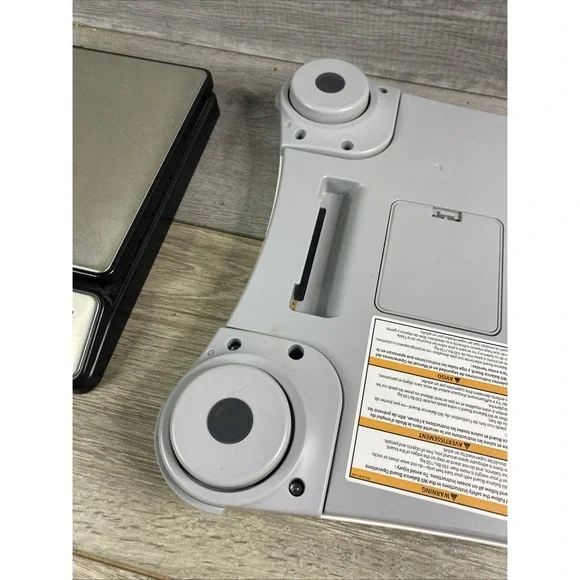 Nintendo Wii Fit Balance Board (Board Only) - Picture 6 of 12